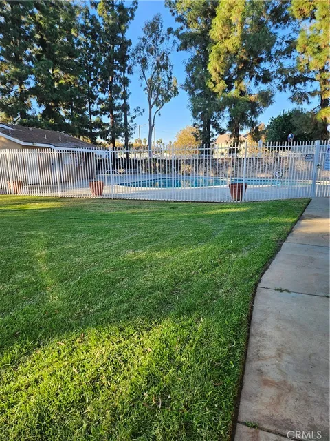 2410 N Towne Avenue Unit 37, Pomona, CA 91767 - MLS#: CV25263763