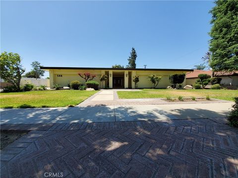 Photo of 588 W 17th St, Upland, CA 91784 (MLS # CV26014618)