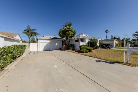 Photo of 690 Capital Street St, Costa Mesa, CA 92627 (MLS # PW25176315)