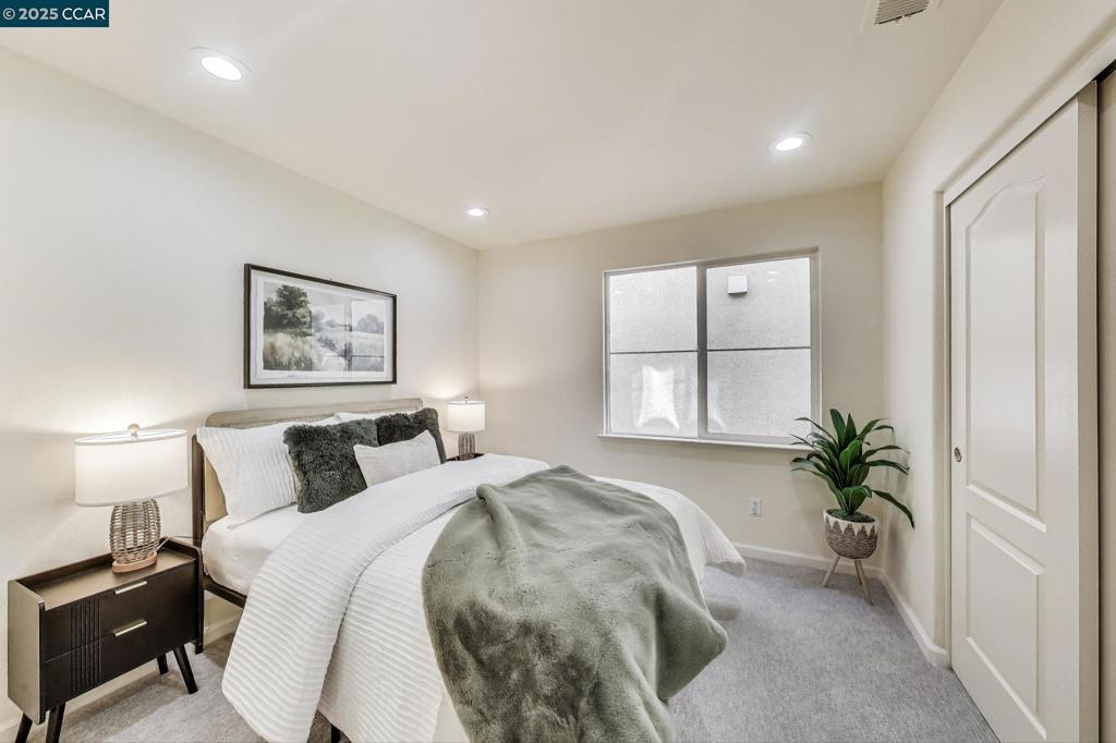 PITTSBURG - Residential