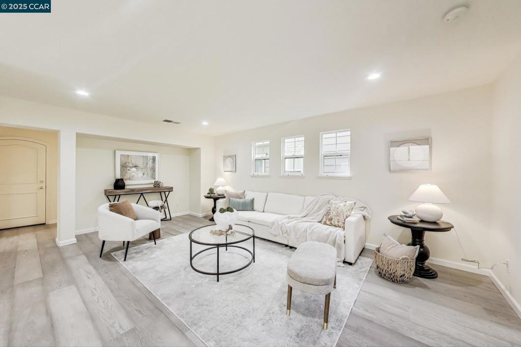 PITTSBURG - Residential