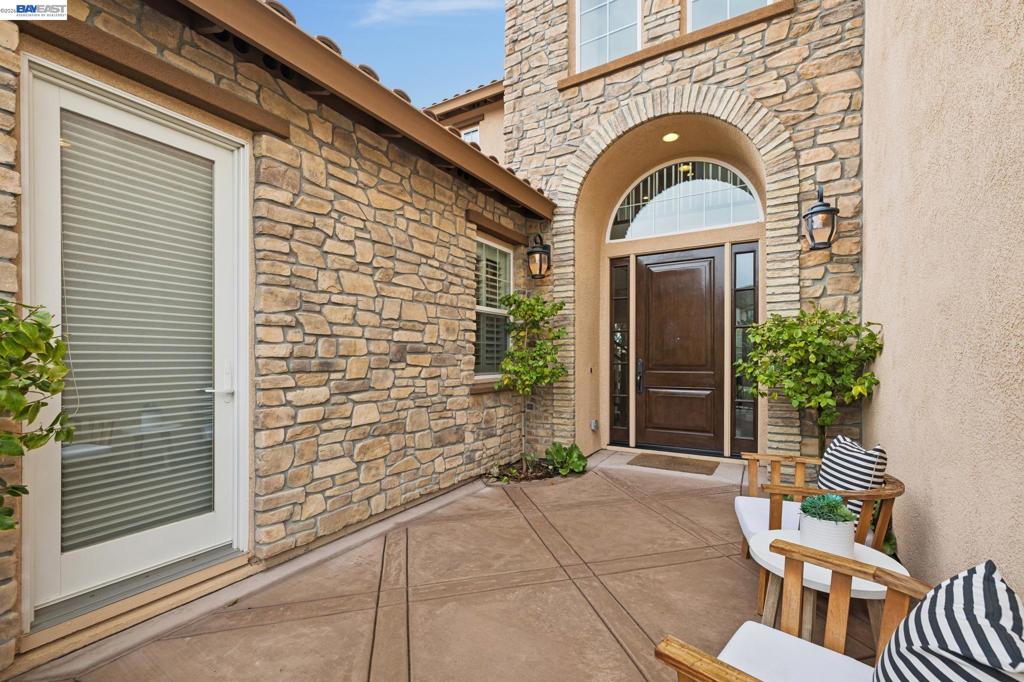5 Dunfirth Dr