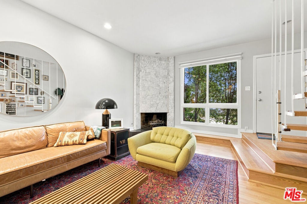 7830 Paseo Del Rey 4, Los Angeles CA 90293