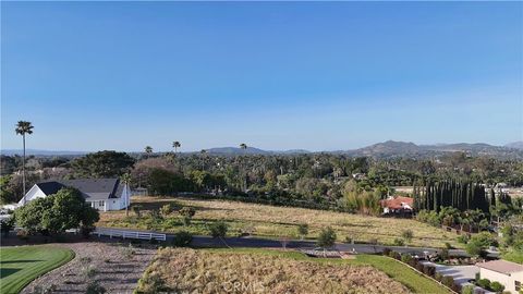 1940 Gray Rabbit Hollow Lane Fallbrook CA 92028