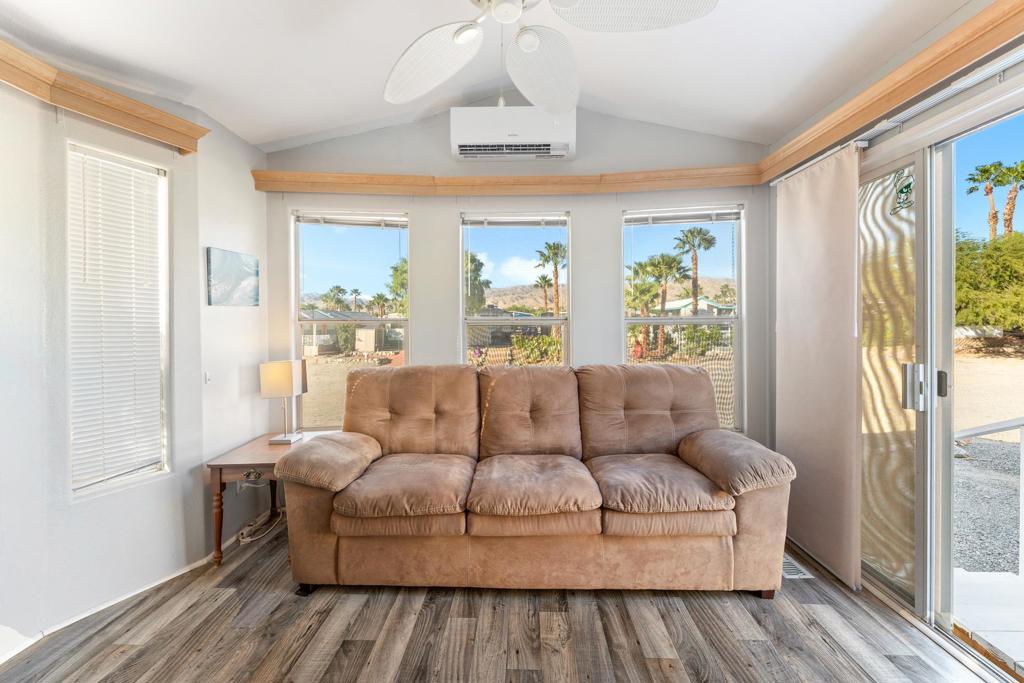 Not Applicable-1 - Manufactured In Park