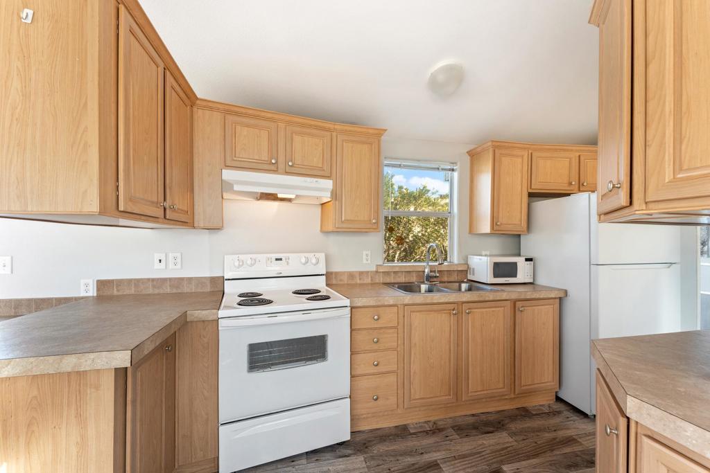 Not Applicable-1 - Manufactured In Park