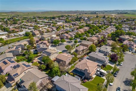 Tiny photo for 902 Larable Court, Paso Robles, CA 93446 (MLS # PI26086646)