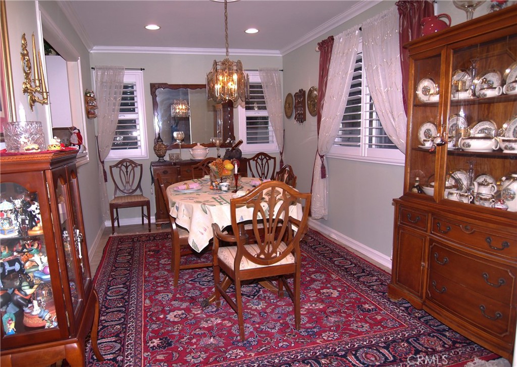 1346 S South Hills Drive