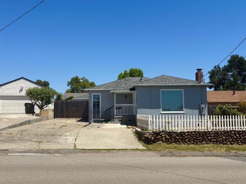 Photo of 19220 Parsons Avenue, Castro Valley, CA 94546 (MLS # ML82049529)