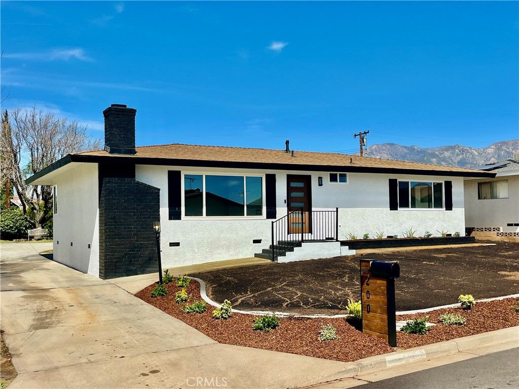 Photo of 200 Summit View Dr, Calimesa, CA 92320 (MLS # IV26053911)