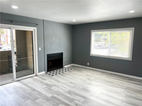 Photo of 940 E 3rd ST, Long Beach, CA 90802 (MLS # PW26097997)