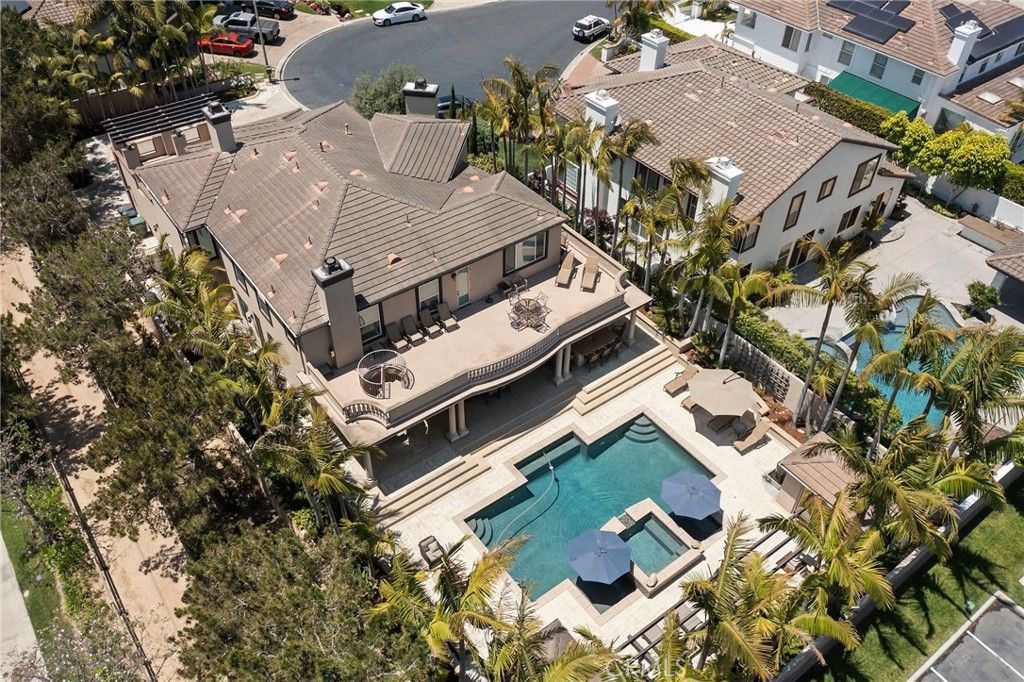 Photo of 18976 Rockinghorse Lane, Huntington Beach, CA 92648 (MLS # OC25111670)