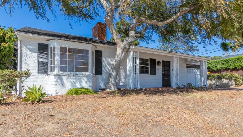 414 La Canada Street