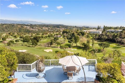 Photo of 2282 Canyonback Rd, Los Angeles, CA 90049 (MLS # AR26111596)