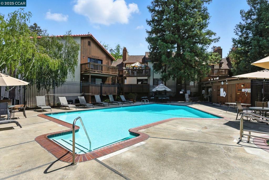 SIERRA GARDENS - Residential
