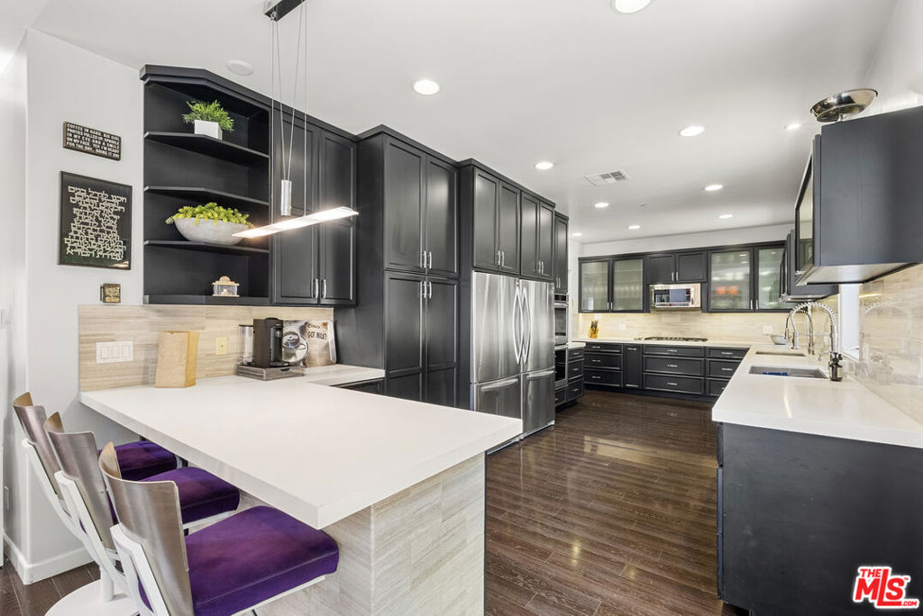 Properties 4 9313 Bolton Road