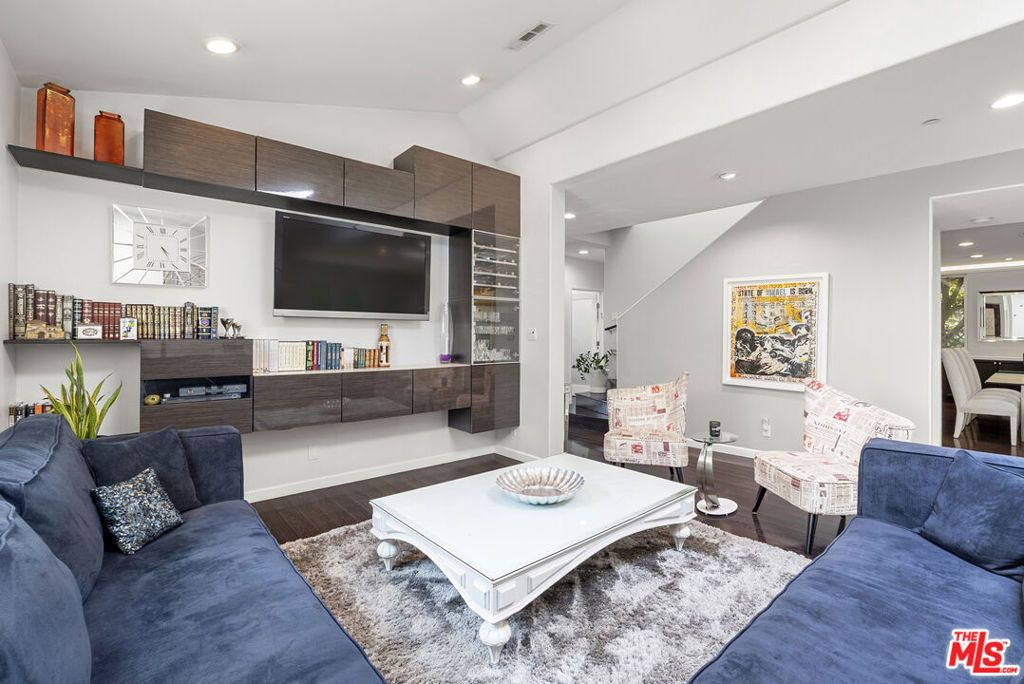 Photo of 9313 Bolton Road, Los Angeles, CA 90034 (MLS # 25577687)