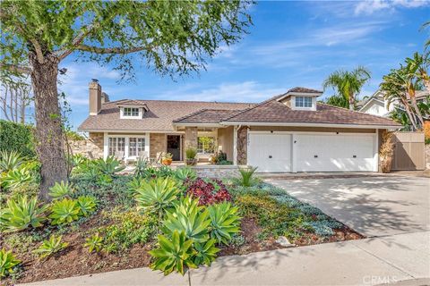 21701 Montbury Lake Forest CA 92630