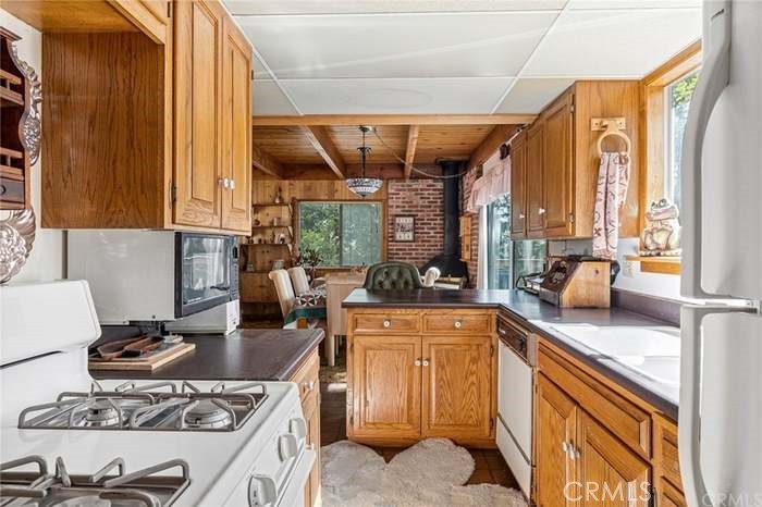 Arrowhead Woods (AWHW) - Residential Lease