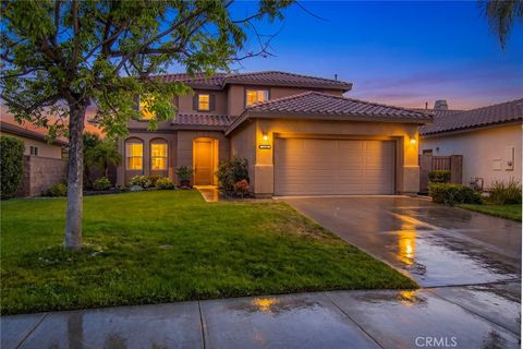 Photo of 31604 Umbria LN, Winchester, CA 92596 (MLS # SW26110777)