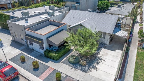 Photo of 2056 E Villa ST, Pasadena, CA 91107 (MLS # SR26185267)