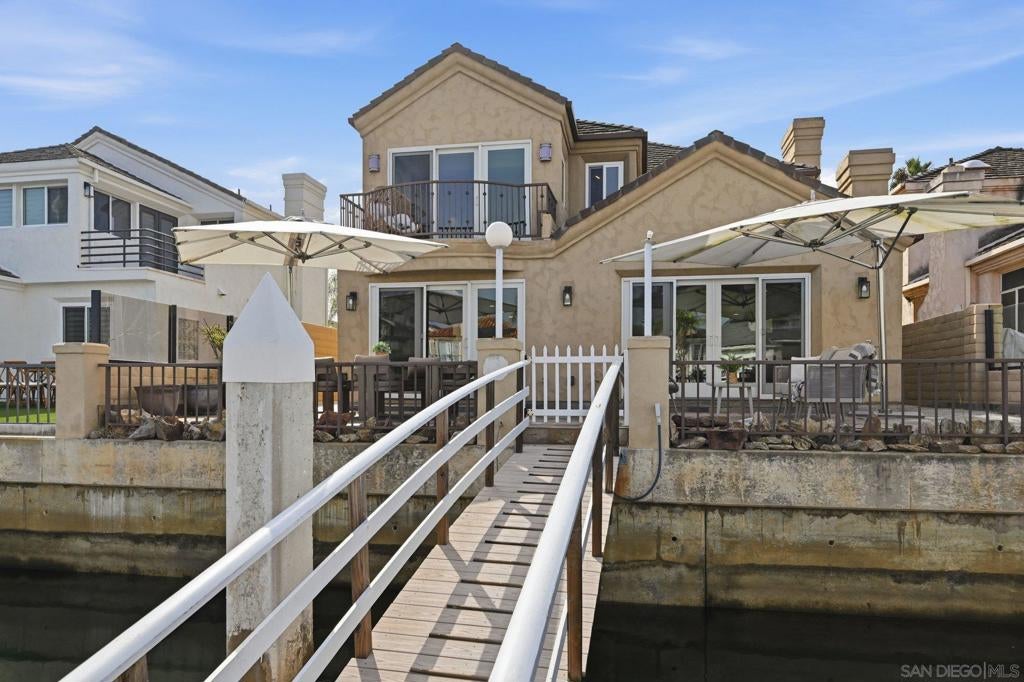 48 Spinnaker Way