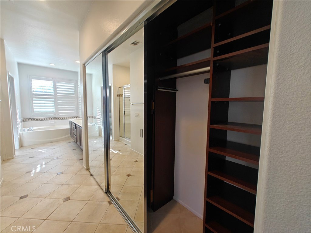 Tiburon (TIB) - Residential Lease