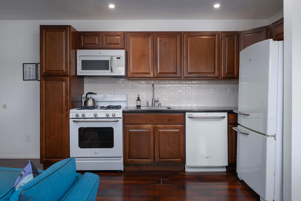 471 S Calle El Segundo C13