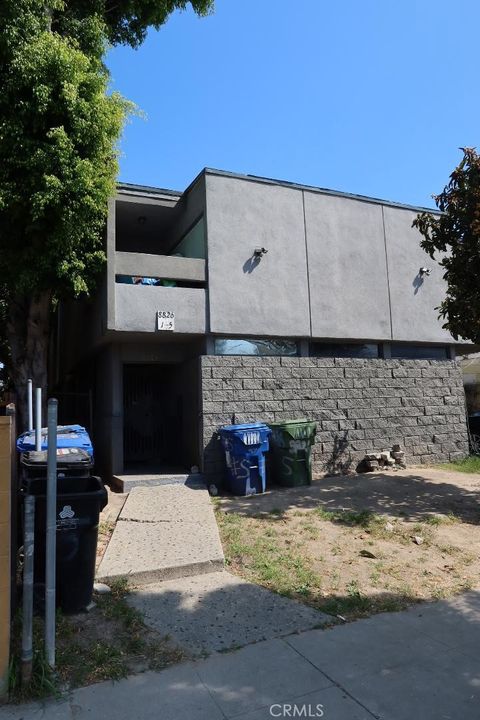 Photo of 8826 Orchard Ave, Los Angeles, CA 90044 (MLS # MB26079057)
