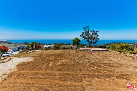 Photo of 737 Enchanted Way, Pacific Palisades, CA 90272 (MLS # 26832119)