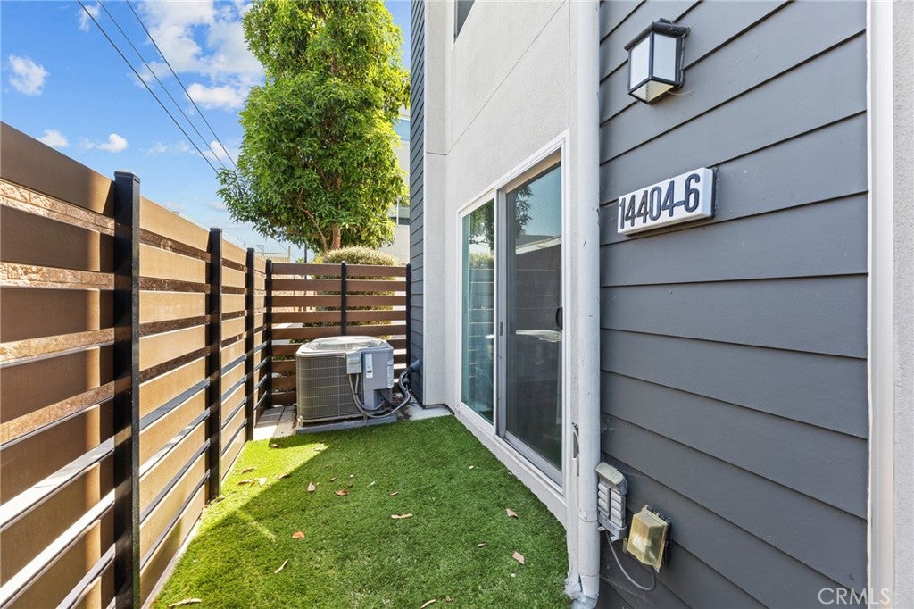 14404 Kiwi Lane 6
