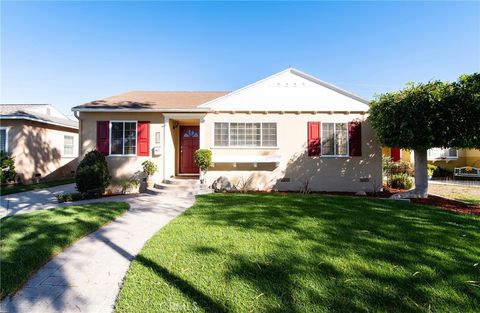 Photo of 4322 Maybank Ave Ave, Lakewood, CA 90712 (MLS # DW25249247)