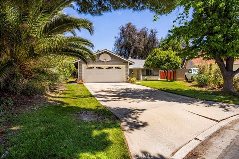 Photo of 42950 Virgo Court, Temecula, CA 92592 (MLS # SW26089073)