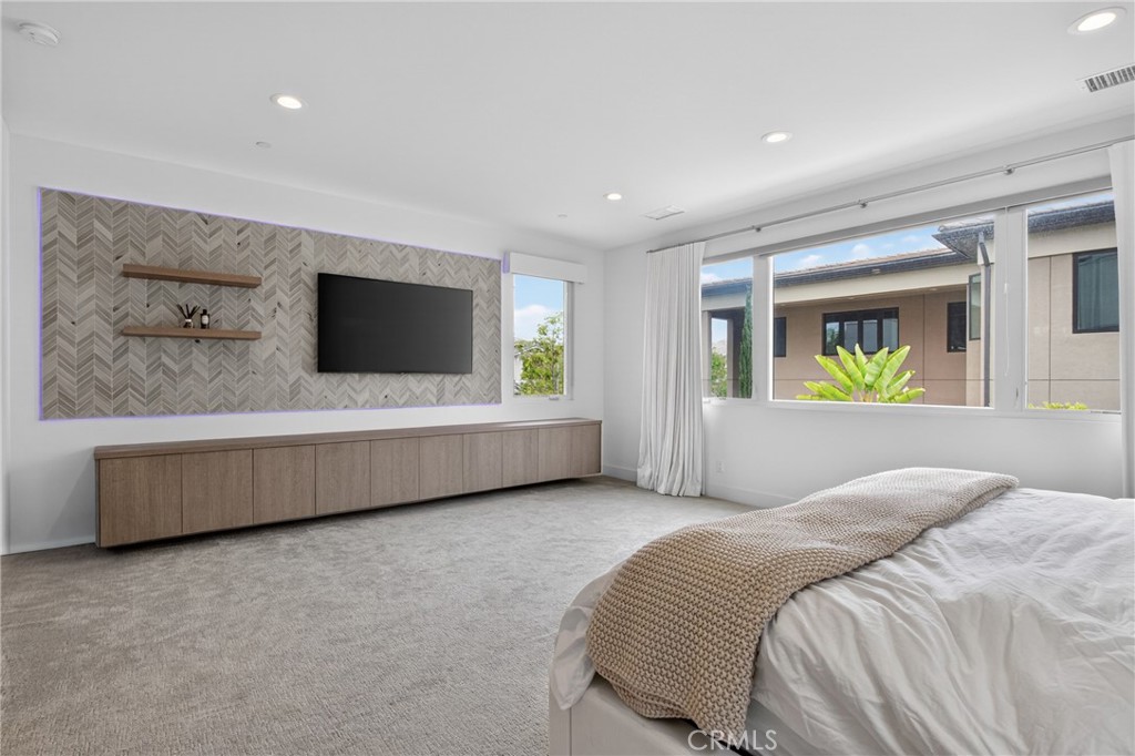 61 Iluna, Irvine CA 92618 - Photo 11