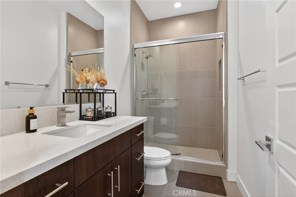 61 Iluna, Irvine CA 92618 - Photo 22