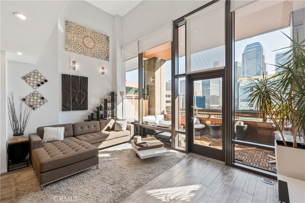 1100 Wilshire Boulevard 1707
