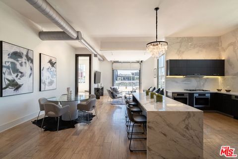 Photo of 710 N Orlando Avenue #201, West Hollywood, CA 90069 (MLS # 26645137)