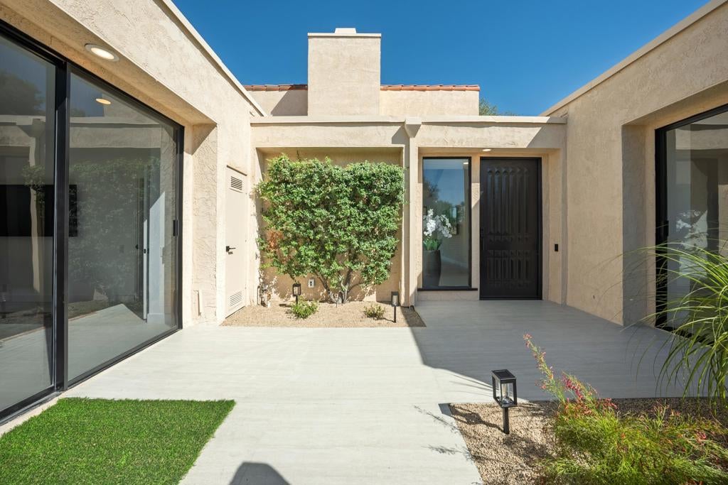 616 Desert West Drive