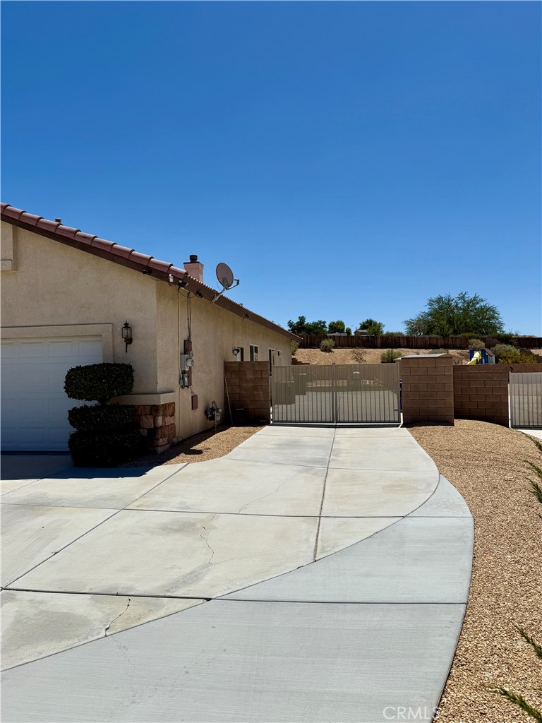 13572 Kurena Road