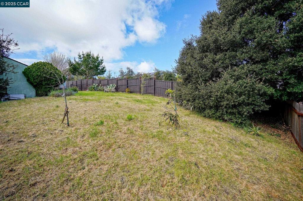 HILLTOP GREEN - Residential