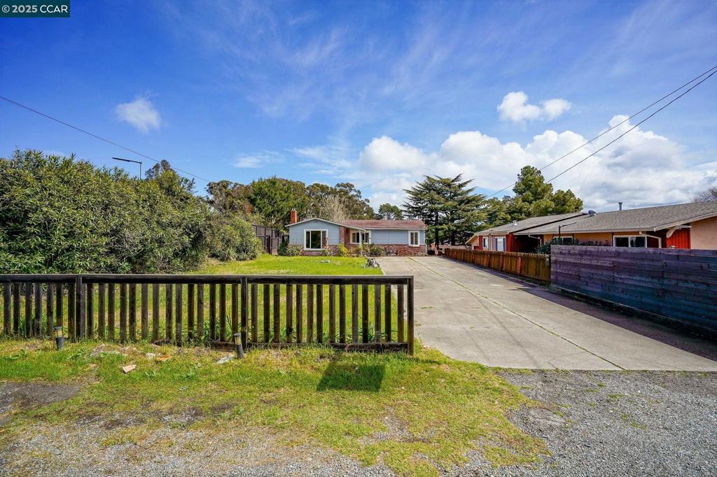 HILLTOP GREEN - Residential