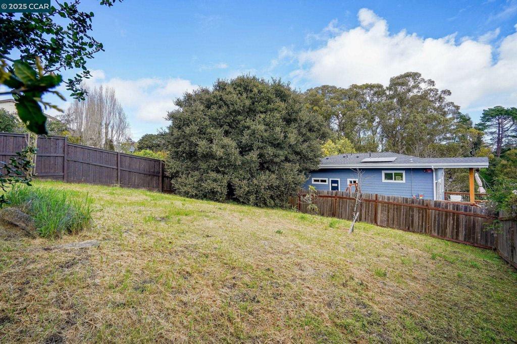 HILLTOP GREEN - Residential