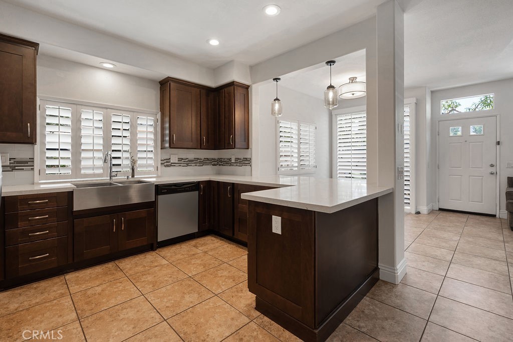 8472 E Tioga Way