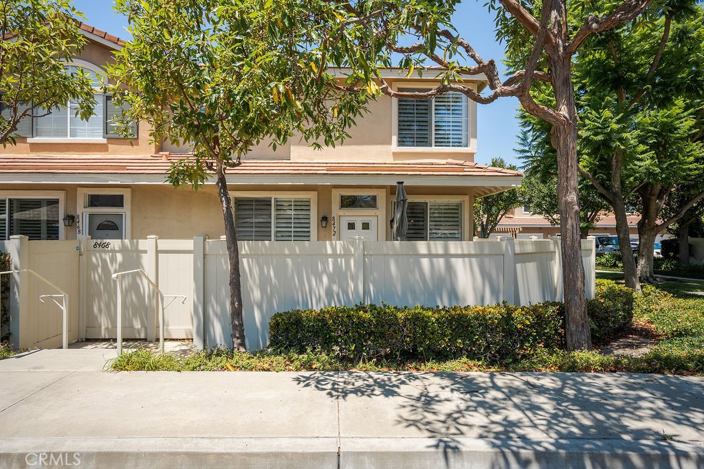 8472 E Tioga Way