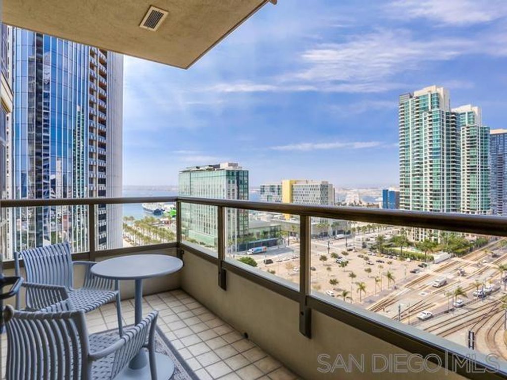Photo of 700 W E St St #1504, San Diego, CA 92101 (MLS # 260004185SD)