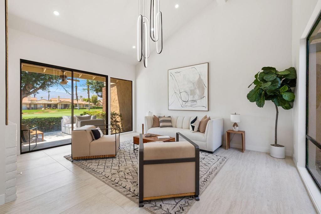 listing image 130720822658632279375