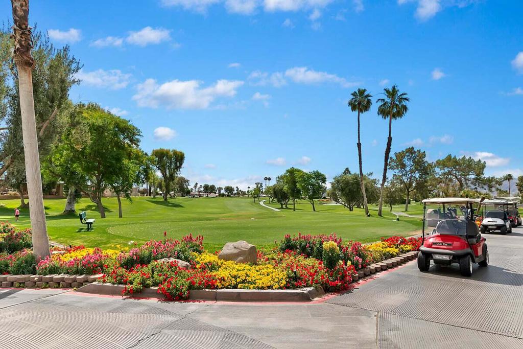 Palm Desert Greens - Manufactured In Park