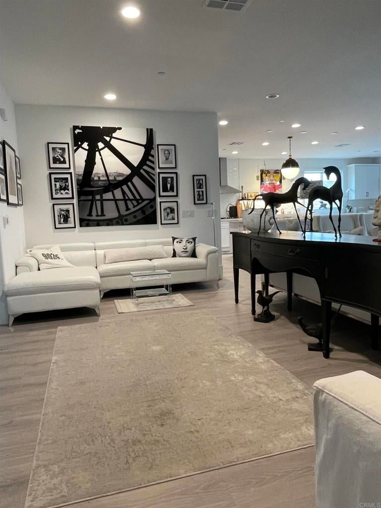 29457 Talking Stick Circle