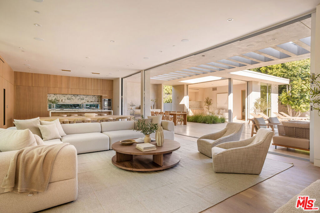 Properties 4 634 Moreno Avenue