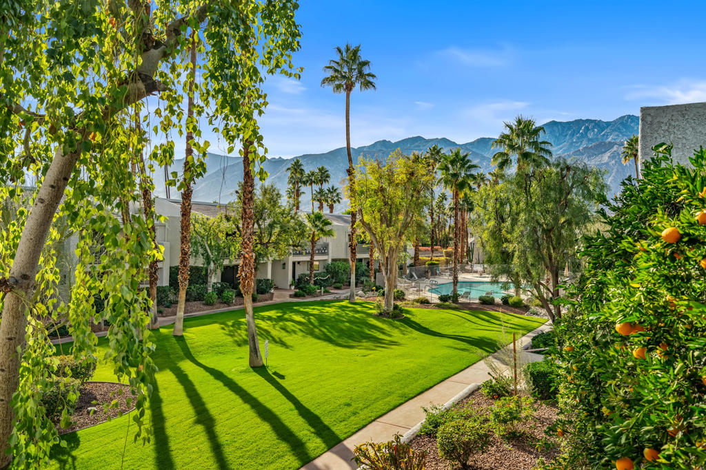 Palm Villas - Residential